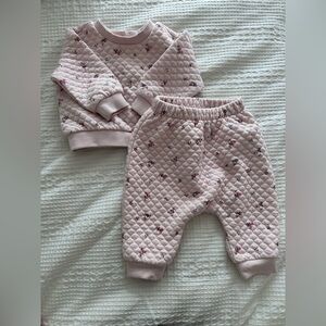 GAP Baby Pink Quilted Outfit
